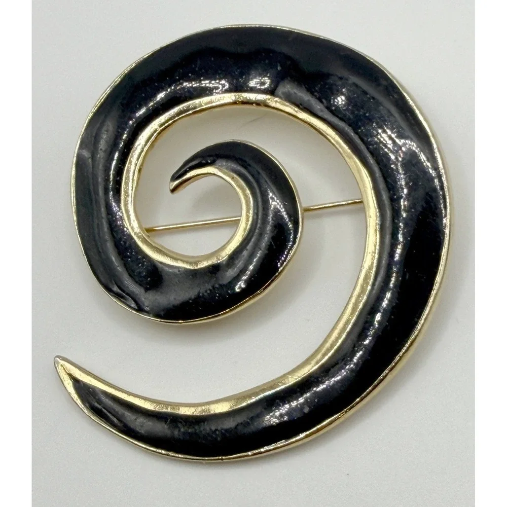 Signed M Jent Black‎ Enamel Spiral Brooch Gold Tone Vintage Swirl Pin